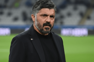 Gennaro Gattuso célébrant une victoire avec l'équipe italienne.