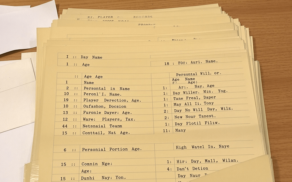 Documents de football avec des informations d'âge suspectes.