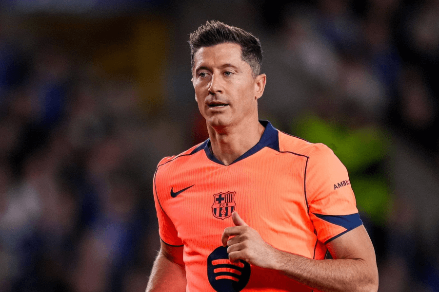 Lewandowski lors d'un match avec le FC Barcelone.