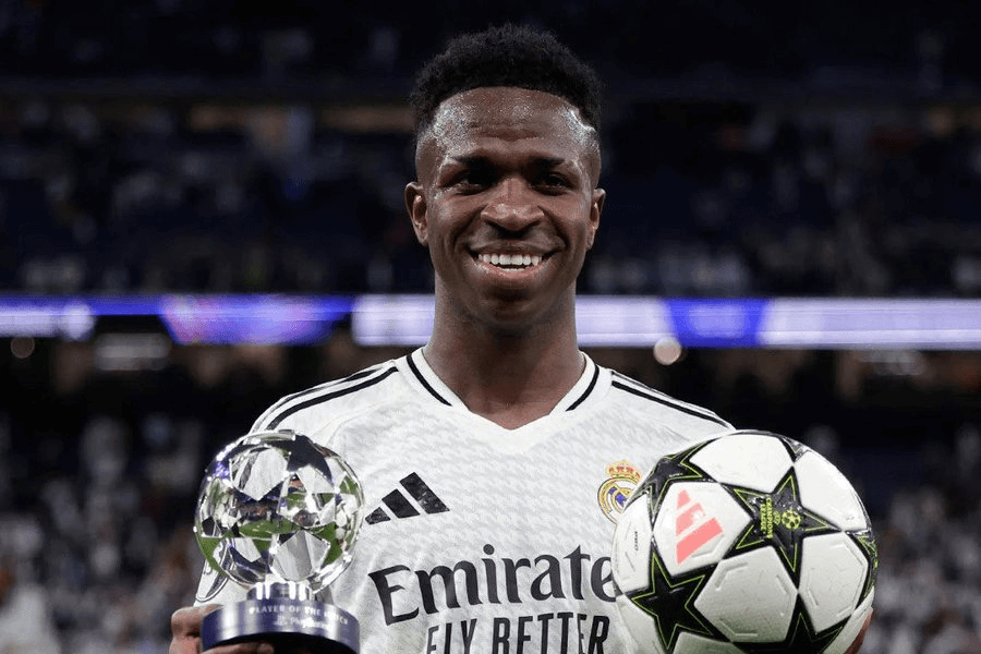Vinicius en action face à Levante au Bernabéu