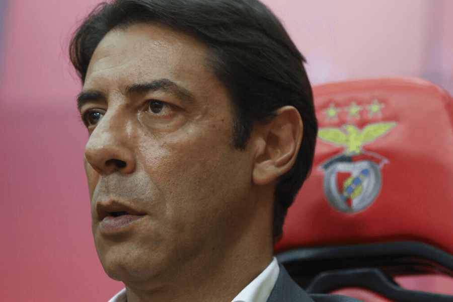 Rui Costa président Benfica aéroport Lisbonne défend Prestianni suspension injuste 2026