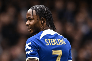 Raheem Sterling signe contrat Feyenoord Robin van Persie Rotterdam février 2026