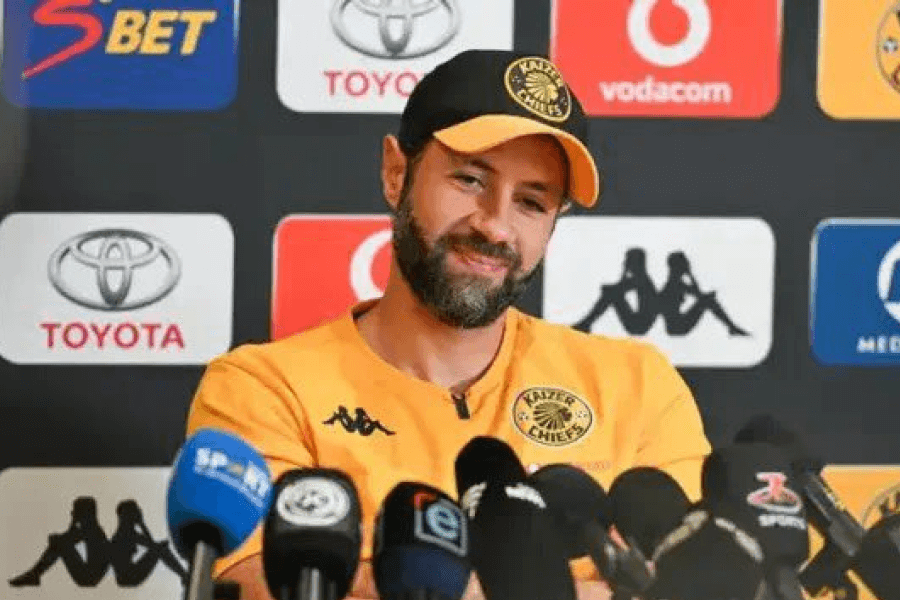 Khalil Ben Youssef conférence presse Kaizer Chiefs absences explication 2026