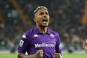 Dodô Fiorentina maillot violet latéral droit brésilien Serie A 2026