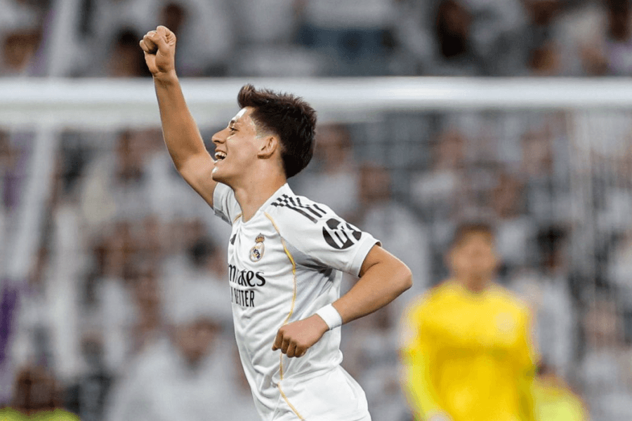 Arda Güler frappe depuis son camp Elche Bernabéu Liga 2026