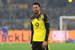 Felix Nmecha milieu Borussia Dortmund balle au pied Bundesliga 2026