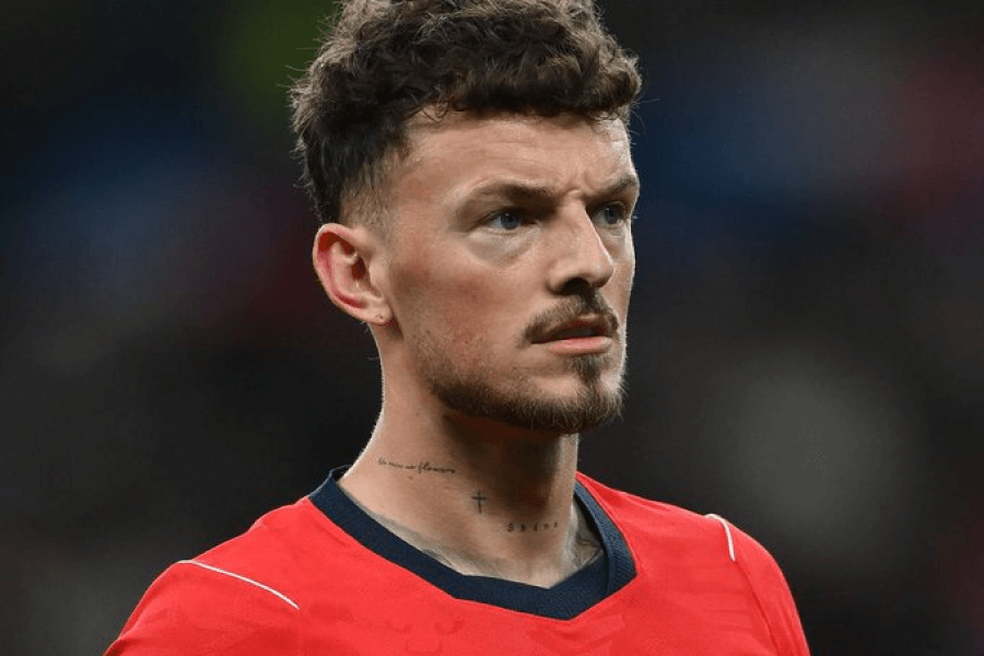 Ben White Arsenal sifflé Wembley retour Angleterre amical Uruguay mars 2026