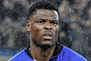 Denzel Dumfries court très vite avec le maillot de l'Inter.