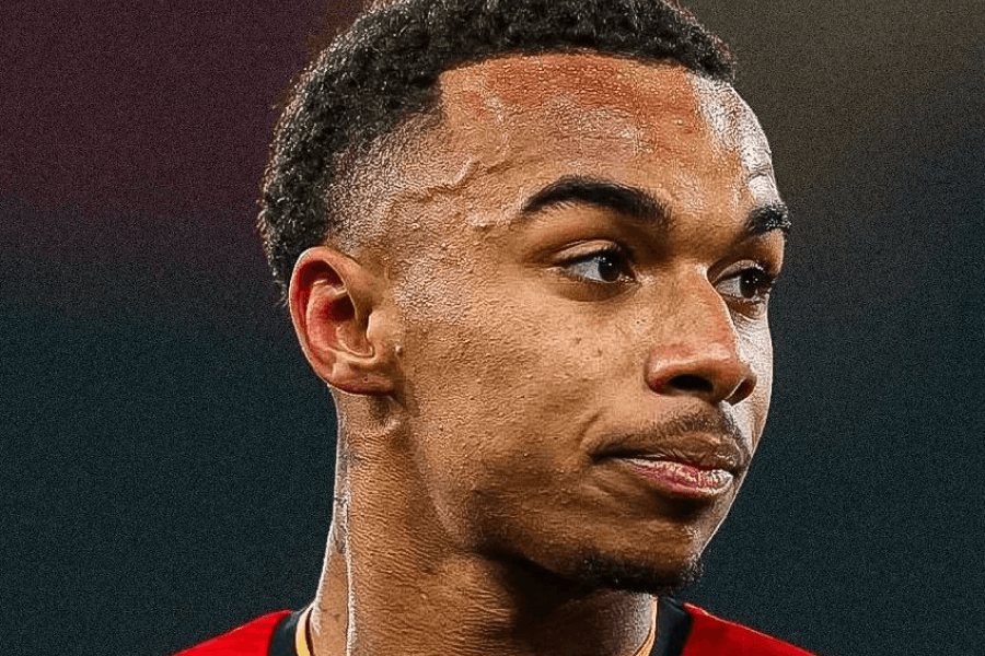 Elie Junior Kroupi attaquant Bournemouth Premier League but 2025-26