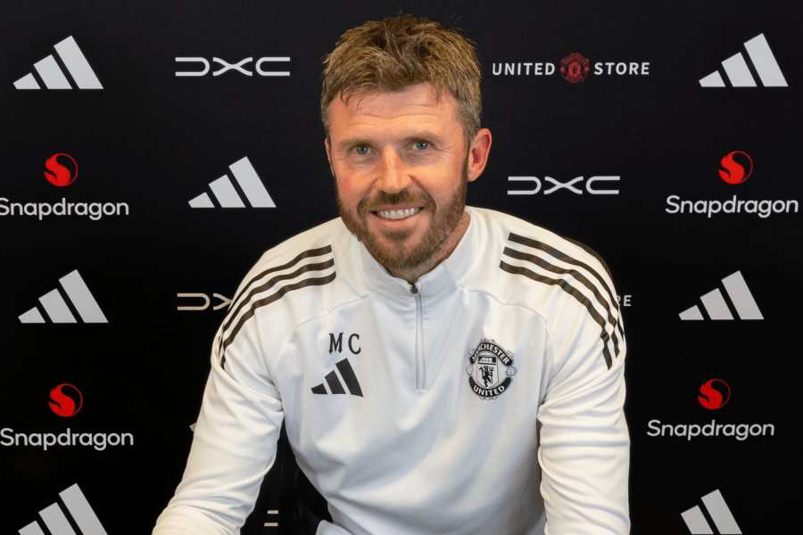 Michael Carrick entraîneur permanent Manchester United contrat 2028 — annonce officielle 22 mai 2026 à Old Trafford, Premier League