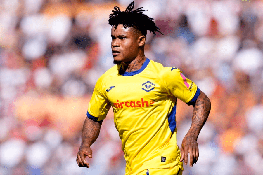 Gift Orban attaquant nigérian sous le maillot de l'Hellas Verona, cible de Venezia Gift Orban Serie A lors du mercato été 2026