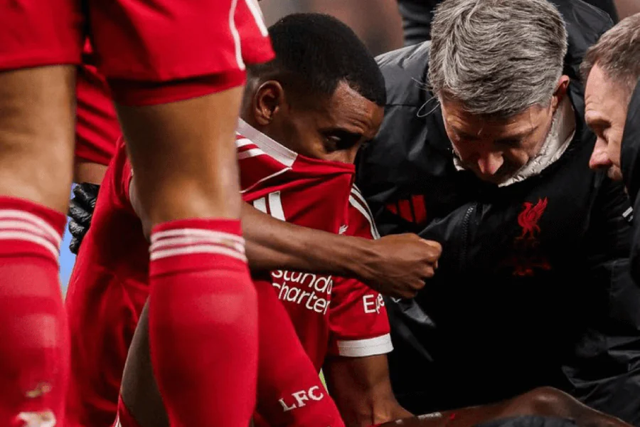 Alexander Isak touché à la cheville contre Tottenham