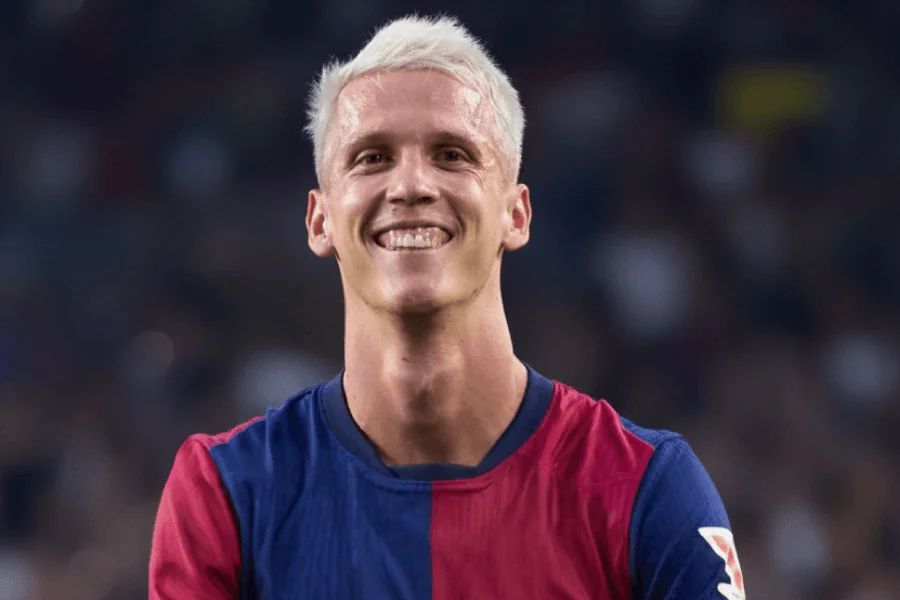 Olmo quittant le terrain avec une expression d'inquiétude.