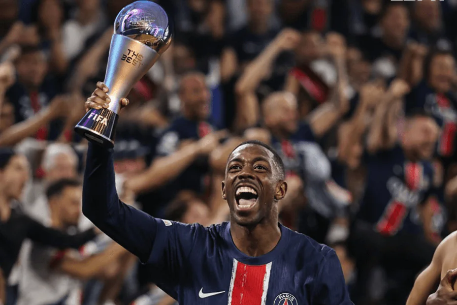 Ousmane Dembélé célébrant un but avec le PSG