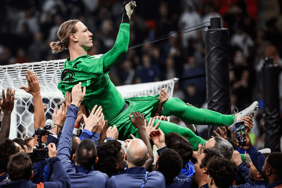 Le moment de la victoire du PSG au stade au Qatar