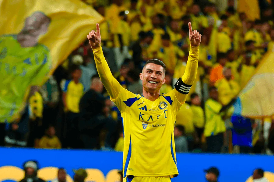 Ronaldo compte 956 buts, en route