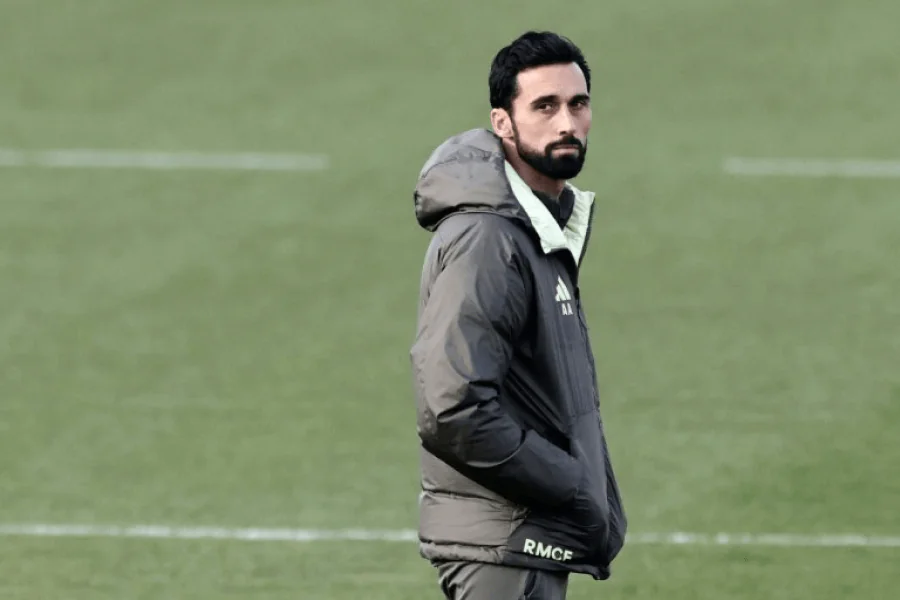 Arbeloa discussions tactiques avec ses joueurs