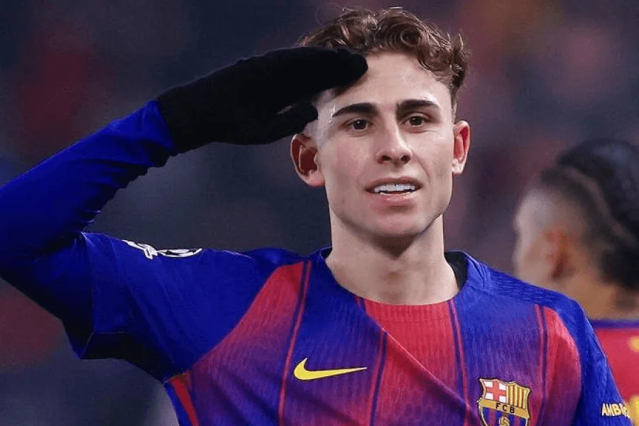 Fermin Lopez signe son nouveau contrat jusqu'en 2031 avec Joan Laporta