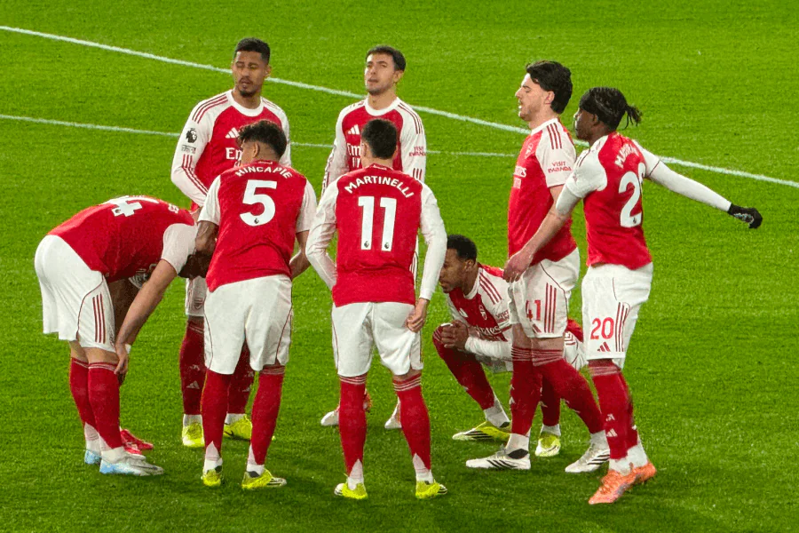 Gabriel Magalhaes Arsenal défenseur communication ratée Wolverhampton 2026