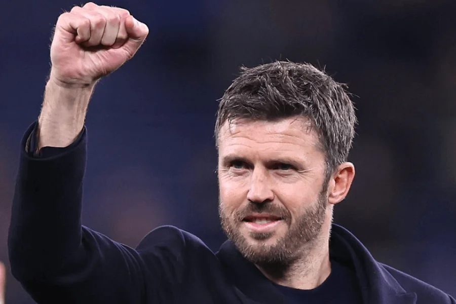 Michael Carrick banc Old Trafford victoire Premier League janvier 2026