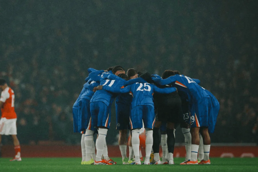 Arsenal Chelsea Carabao Cup Stamford Bridge match action défense attaque janvier 2026