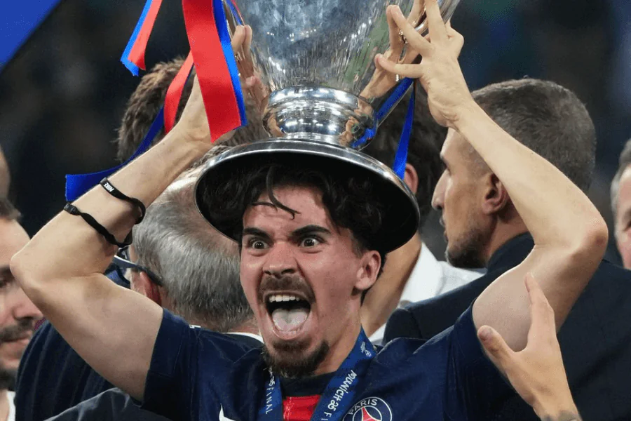 Vitinha et Zaïre-Emery épuisés après un match intense du Paris Saint-Germain