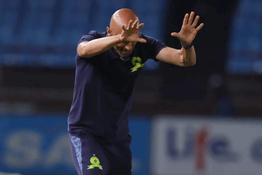 Les joueurs de Saint-Eloi Lupopo déçus après le match nul contre Sundowns