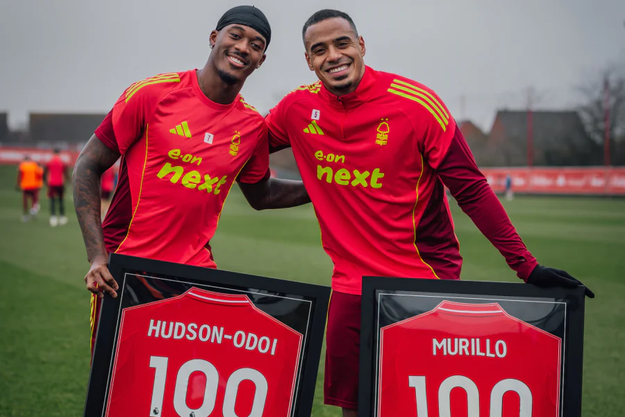 Murillo Nottingham Forest match Premier League duel aérien défense 2026
