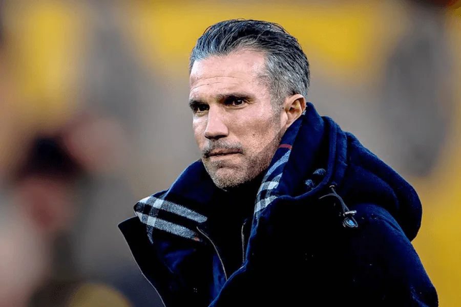 Robin van Persie entraîneur Feyenoord accueille Raheem Sterling au stade De Kuip
