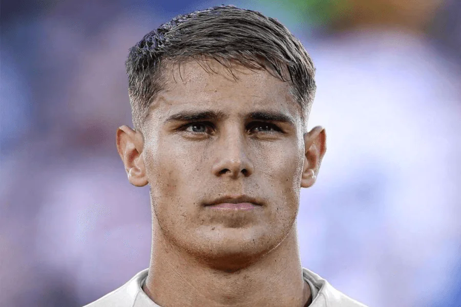 Micky van de Ven défenseur Tottenham blessure doigt apte Fulham