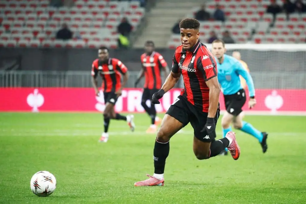 Antoine Mendy défenseur OGC Nice en action