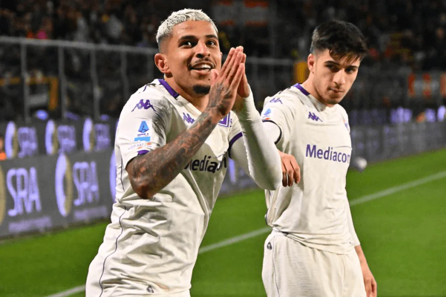 Dodô dribble couloir droit Fiorentina Artemio Franchi Serie A action