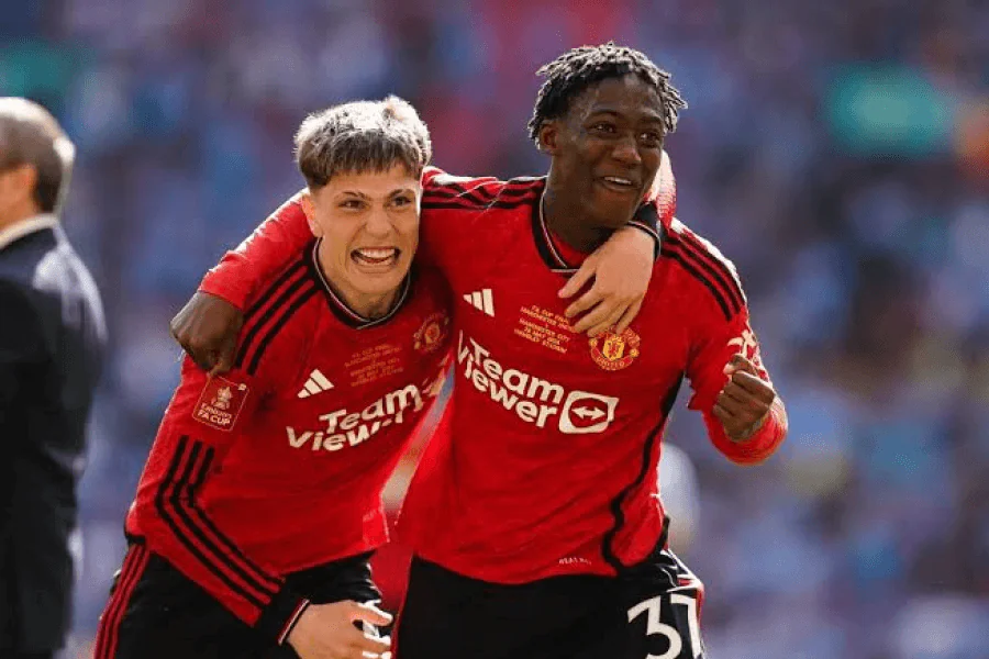 Garnacho Manchester United bicyclette but Everton Puskas Award 2024