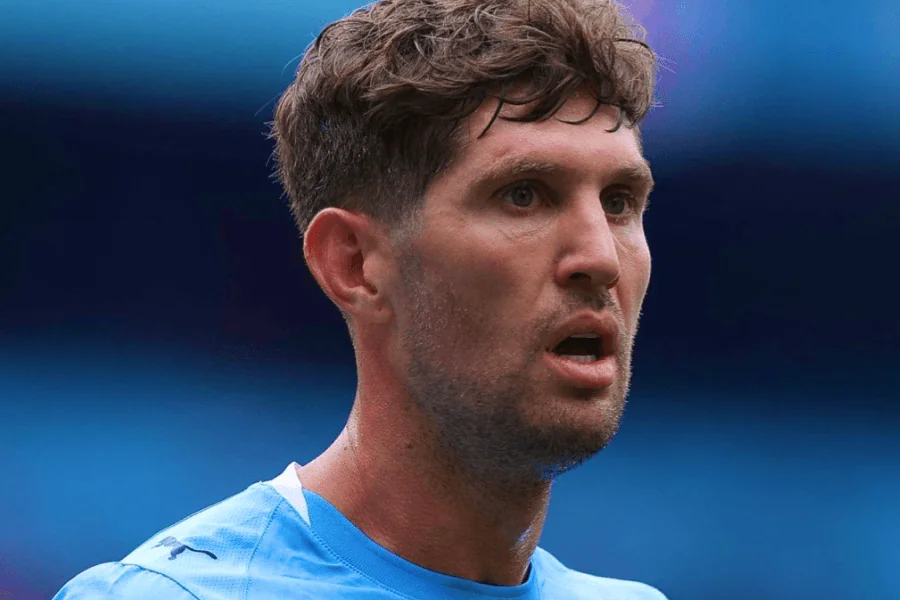John Stones défenseur Manchester City blessure récupération terrain entraînement