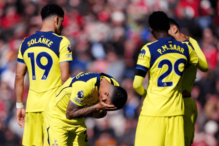 Joueurs de Tottenham à l'entraînement centre Hotspur Way Londres