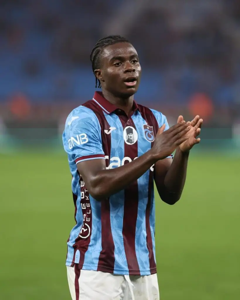 Christ Inao Oulaï en action sous le maillot de Trabzonspor lors d'un match de Super Lig 2026

