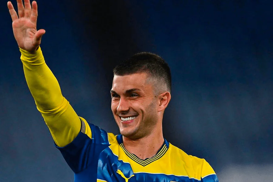 Gabriel Strefezza Parme but 33 secondes Serie A Naples avril 2026