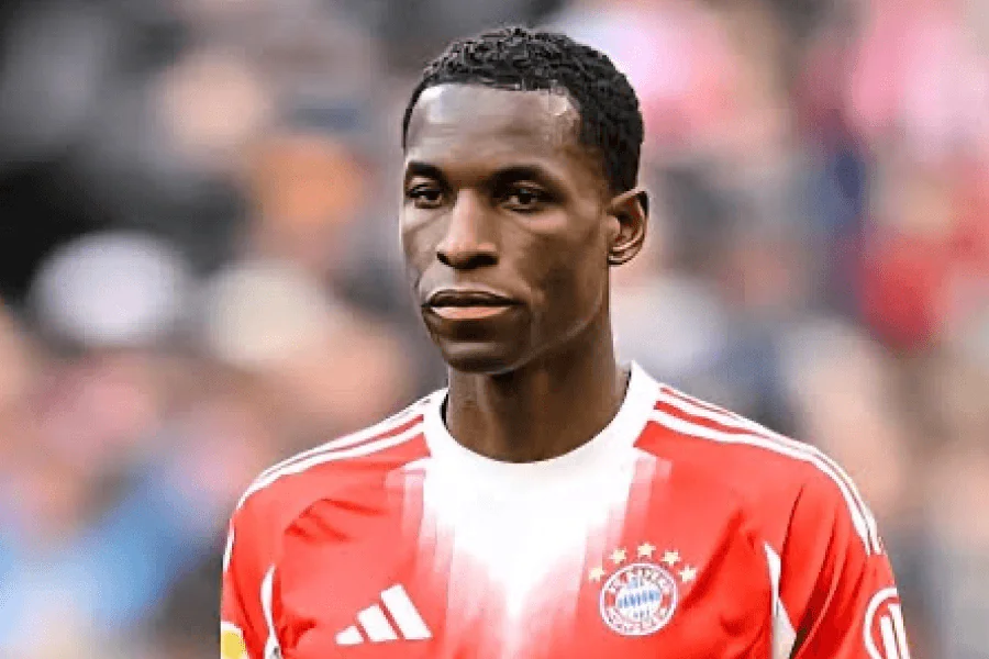 Nicolas Jackson et Harry Kane lors d'un entraînement à l'Allianz Arena