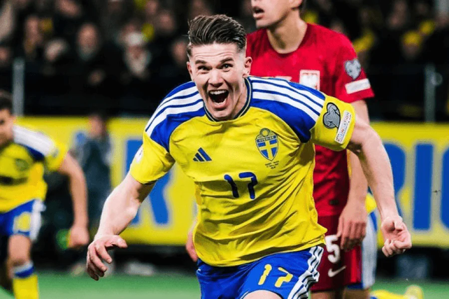 Viktor Gyökeres célèbre son but décisif contre la Pologne à la 87e