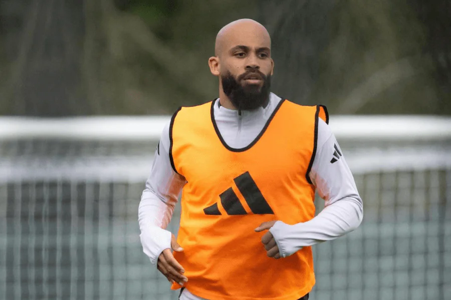 Bryan Mbeumo en maillot Brentford saison 2024-2025 Premier League