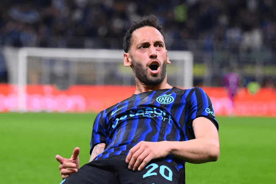 L’Inter de Milan suit de près Nico Paz pour un transfert depuis Como