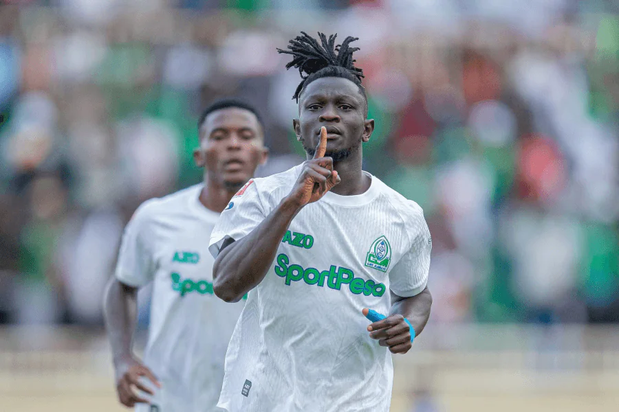 Gor Mahia joueurs célèbrent leur 22e titre FKF Premier League 2025-26 — cérémonie de couronnement au Nyayo National Stadium Nairobi le 31 mai 2026 même jour qu'AFC Leopards Bidco United