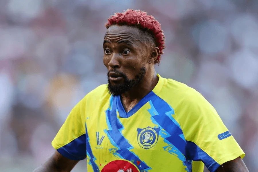 Henoc Molia en action sous les couleurs du FC Saint-Éloi Lupopo lors de la Linafoot 2025-2026 — 10 buts et 10 passes décisives avant son transfert à l'Azam FC
