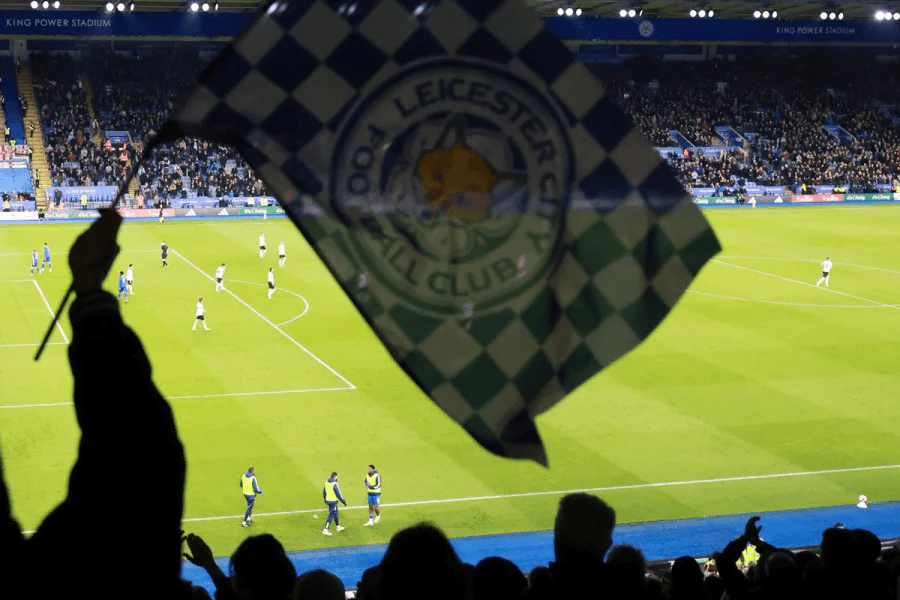 Leicester City King Power Stadium relégation League One été 2026 — vente Jeremy Monga estimée entre 10 et 15 millions de livres sterling