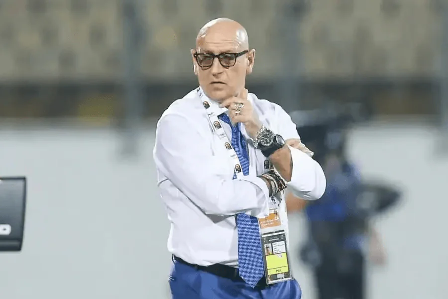 Patrice Neveu sélectionneur Éperviers du Togo lors du rassemblement de Rabat juin 2026 — six absences avant Centrafrique Togo 5 juin